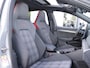 Volkswagen Golf 2.0 TSI GTI | 8.5 | Panoramadak | Stoel- en Stuurverwarming | Camera | Navigatie | Adaptive Cruise |