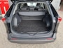 Toyota RAV4 2.5 HYBRID AWD AFN-TREKHAAK LEDER/STOELVERW. EL-ACHTERKLEP P-SENSOREN CAMERA 1650KG TREKGEWICHT!