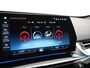BMW X1 sDrive18i M-Sport Automaat Nieuw Model Dealer O.H. | Trekhaak af Fabriek | Alcantara Sportstoelen Memory & Verwarmd | Camera | Cruise Control | Blis | Park Assist | Apple Carplay | Navigatie | Sfeerverlichting |