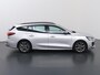 Ford Focus Wagon 1.0 EcoBoost Hybrid ST Line | Navigatie | Parkeercamera | Climate Control | Cruise control | Draadloos Carplay & Android Auto | Inklapbare spiegels
