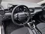 Skoda Fabia Essence 1.0 TSI 95pk App connect, Airco, Parkeersensor achter, DAB, Radio, Bluetooth, 16 inch lichtmetalen velgen, LED koplampen