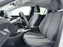 Peugeot 208 1.2 100 pk Automaat Hybrid Allure | Navigatie | Climate | Parkeersensoren VOOR+Achter | LED koplampen |