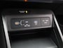 Hyundai Kona Electric Comfort Smart 65.4 kWh | Adaptieve Cruise Control | Climate Control | Stoel/Stuurverwarming | Elektrische kofferklep | Beschikbaar Vanaf 21-11-2025 |