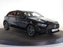 Mercedes-Benz A-klasse 250e Business Solution AMG | Panoramaschuifdak | Night | Achteruitrijcamera|  Stoelverwarming voor | LED koplampen |