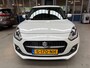 Suzuki Swift 1.2 DualJet Smart Hybrid Style | Navi | Apple carplay/ Android auto | Stoelverw. | Climate control | All season banden | BLIS | NAP | Rijklaar prijs!