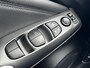 Nissan Juke 1.0 DIG-T N-Connecta Automaat /  Fabrieksgarantie tot 09-12-2027 / Cold Pack / Stuur-, stoel- en voorruit verwarming / Navigatie / Apple Carplay Android / 17" LMW + All Season banden /