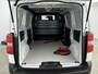 Peugeot e-Expert 75kWh 136pk L2 | Fase 3 | Airco | 3 Zits | AUTOMAAT | Achterklep met wisser | Lage km stand