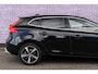 Volvo V40 1.5 T3 Polar+ Sport | Panoramadak | Achteruitrijcamera | Cruise Control | Navigatie | 	Verwarmde Voorstoelen | Parkeersensoren voor en achter |