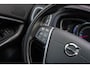 Volvo V40 1.5 T3 Polar+ Sport | Panoramadak | Achteruitrijcamera | Cruise Control | Navigatie | 	Verwarmde Voorstoelen | Parkeersensoren voor en achter |