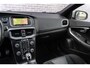 Volvo V40 1.5 T3 Polar+ Sport | Panoramadak | Achteruitrijcamera | Cruise Control | Navigatie | 	Verwarmde Voorstoelen | Parkeersensoren voor en achter |