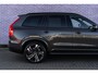 Volvo XC90 T8 Recharge AWD Ultimate Dark | 7 Zits | Long Range | Google | Adaptieve Cruise Control | Schuif-/Kanteldak | Bowers & Wilkins Audio | 360° Camera | Head-Up Display | Stoel-/Stuurverwarming | Gelaagde Zijruit(en) | Getint Glas | 22" Velgen |