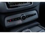 Volvo XC90 T8 Recharge AWD Ultimate Dark | 7 Zits | Long Range | Google | Adaptieve Cruise Control | Schuif-/Kanteldak | Bowers & Wilkins Audio | 360° Camera | Head-Up Display | Stoel-/Stuurverwarming | Gelaagde Zijruit(en) | Getint Glas | 22" Velgen |