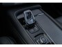 Volvo XC90 T8 Recharge AWD Ultimate Dark | 7 Zits | Long Range | Google | Adaptieve Cruise Control | Schuif-/Kanteldak | Bowers & Wilkins Audio | 360° Camera | Head-Up Display | Stoel-/Stuurverwarming | Gelaagde Zijruit(en) | Getint Glas | 22" Velgen |