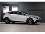 Volvo V40 Cross Country 1.6 T4 Ocean Race *PANORAMADAK* Leder/Navi/Camera/Stoelverw/Elektrische Stoel