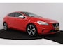 Volvo V40 1.5 T3 Polar+ Sport (PANORAMADAK, CAMERA, NAVIGATIE, STOELVERWARMING, PARKEERSENSOREN, CRUISE CONTROL, NL-AUTO)