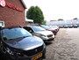 Peugeot 2008 1.6-16v Féline 120 Pk. Benzine * Navigatie * Panoramadak * 1/2 Leder * Cruise & Climate Control * L.M. Velgen * Vingerhoets; Vierde Generatie Eersteklas Service !