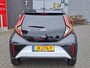 Toyota Aygo X PULSE APPLE/ANDROID CAMERA CLIMA 17"LMV PRIVACY-GLASS LED DAB+ NL-AUTO