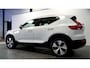 Volvo XC40 1.5 T4 Recharge 155kW/211pk DCT7 Inscription Exp. PANORAMADAK + ADAPT.CRUISE + PILOT ASSIST + EL.TREKHAAK + CAMERA + APPLE CARPLAY/ANDROIS AUTO + NAVI SENSUS + KEYLESS ENTRY&GO + HIGH PERF. LED + DRIVE MODES + PARKSENSOREN V&A + 18” LM-VELGEN!!