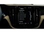 Volvo XC60 2.0 T6 AWD 250kW/340pk Aut8 Recharge Inscription Excl. Facelift! HARMAN/KARDON + PANORAMADAK + EL.TREKHAAK + HEAD-UP + ADAPT.CRUISE + STOEL-&STUURVERWARMING + CAMERA + PD-GLASS + GOOGLE DASH + KEYLESS ENTRY&GO + PARKSENSOREN + 19" LM-VELGEN!!