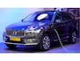 Volvo XC60 2.0 T6 AWD 250kW/340pk Aut8 Recharge Inscription Excl. Facelift! HARMAN/KARDON + PANORAMADAK + EL.TREKHAAK + HEAD-UP + ADAPT.CRUISE + STOEL-&STUURVERWARMING + CAMERA + PD-GLASS + GOOGLE DASH + KEYLESS ENTRY&GO + PARKSENSOREN + 19" LM-VELGEN!!