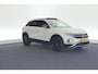 Volkswagen T-Roc 1.5 TSI 150pk DSG Style Camera Panoramadak IQ.Light Stoelverwarming Carplay