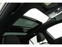 Volkswagen T-Roc 1.5 TSI 150pk DSG Style Trekhaak Camera Panoramadak IQ.Light Stoelverwarming Carplay