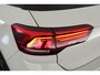 Volkswagen T-Roc 1.5 TSI 150pk DSG Style Trekhaak Camera Panoramadak IQ.Light Stoelverwarming Carplay