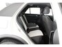 Volkswagen T-Roc 1.5 TSI 150pk DSG Style Trekhaak Camera Panoramadak IQ.Light Stoelverwarming Carplay