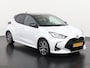 Toyota Yaris 1.5 Hybrid Executive Bi Tone | Camera | Head-up | JBL Audio | Zondag Open!