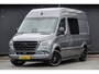 Mercedes-Benz Sprinter L2H2 319Cdi 190Pk 9G-Tronic | Dubbel Cabine | 5-Persoons | RWD | 2x Schuifdeur | 360° Camera | Treeplanken | Selenietgrijs
