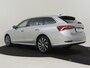 Skoda Octavia Combi 1.4 TSI iV PHEV Style 204pk | Elektrische stoelen met geheugen | Camera achter | Led koplampen | Stoelverwarming | 18"LMV l Cruise control | Navigatie via app connect |