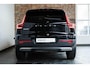 Volvo XC40 B4 Inscription | Electrische bedienbare voorstoelen | Stoelverwarming | 360° parkeercamera | Adaptive cruise control | Exterieur Stylingkit | BLIS | Volvo on Call | Parkeerverwarming | Parkeersensoren voor + achter |