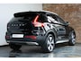 Volvo XC40 B4 Inscription | Electrische bedienbare voorstoelen | Stoelverwarming | 360° parkeercamera | Adaptive cruise control | Exterieur Stylingkit | BLIS | Volvo on Call | Parkeerverwarming | Parkeersensoren voor + achter |