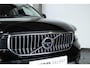 Volvo XC40 B4 Inscription | Electrische bedienbare voorstoelen | Stoelverwarming | 360° parkeercamera | Adaptive cruise control | Exterieur Stylingkit | BLIS | Volvo on Call | Parkeerverwarming | Parkeersensoren voor + achter |