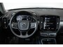 Volvo XC40 B4 Inscription | Verwarmbare voorstoelen en achterbank | Verwarmbaar stuurwiel | 360° parkeercamera | Adaptive cruise control | Premium audio | BLIS | Volvo on Call | Parkeerverwarming | Parkeersensoren voor + achter |