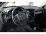 Volvo XC40 B4 Inscription | Electrische bedienbare voorstoelen | Stoelverwarming | 360° parkeercamera | Adaptive cruise control | Exterieur Stylingkit | BLIS | Volvo on Call | Parkeerverwarming | Parkeersensoren voor + achter |
