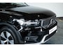 Volvo XC40 B4 Inscription | Electrische bedienbare voorstoelen | Stoelverwarming | 360° parkeercamera | Adaptive cruise control | Exterieur Stylingkit | BLIS | Volvo on Call | Parkeerverwarming | Parkeersensoren voor + achter |