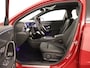 Mercedes-Benz A-klasse 250 e Plug-In Hybride | Trekhaak | Draadloos oplaadsysteem voor mobiele eindapparaten |  Dodehoekassistent | Extra USB-poorten | Parkeerpakket met achteruitrijcamera | Sfeerverlichting |