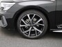 Audi A3 Sportback 30 TFSI S edition | S-line l MMI navigatie plus MMI touch l Apple Carplay | Android Auto l Climate Control l Ledkoplampen l Lichtpakket ambient lighting l Sportonderstel l Dimbare binnenspiegel l Parkeerhulp achter l Licht- en regensensor l Ledachterlichten dynam. knipp. l Audi virtual cockpit plus l