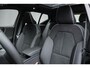 Volvo XC40 T4 Recharge Inscription | Trekhaak | Panoramadak| Interieur voorverwarming| Adaptieve Cruise Control| Electrisch bedienbare voorstoelen|Rondomzicht Camera|Park Assist voor en Achter