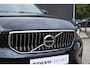 Volvo XC40 T4 Recharge Inscription | Trekhaak | Panoramadak| Interieur voorverwarming| Adaptieve Cruise Control| Electrisch bedienbare voorstoelen|Rondomzicht Camera|Park Assist voor en Achter
