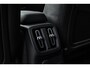 Volvo XC40 T4 Recharge Inscription | Trekhaak | Panoramadak| Interieur voorverwarming| Adaptieve Cruise Control| Electrisch bedienbare voorstoelen|Rondomzicht Camera|Park Assist voor en Achter