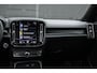 Volvo XC40 T4 Recharge Inscription | Trekhaak | Panoramadak| Interieur voorverwarming| Adaptieve Cruise Control| Electrisch bedienbare voorstoelen|Rondomzicht Camera|Park Assist voor en Achter