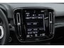 Volvo XC40 T4 Recharge Inscription | Trekhaak | Panoramadak| Interieur voorverwarming| Adaptieve Cruise Control| Electrisch bedienbare voorstoelen|Rondomzicht Camera|Park Assist voor en Achter