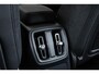 Volvo XC40 T4 Recharge Inscription | 360° Parkeercamera | Semi Elektrische Wegklapbare trekhaak | 4-Seizoenenbanden | Draadloze telefoonlader | Panoramadak | Harman Kardon Premium Audio | Stoel en Stuurwielverwarming | Parkeersensoren voor + achter | Parkeerverwarming | Adaptive Cruise Control |