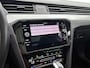 Volkswagen Passat Variant 1.4 TSI PHEV GTE Business | 218 PK | 94% SOH | Automaat | Panorama Schuif/Kantel Dak | Plug-In Hybride | Parkeersensoren | Trekhaak | Digital Cockpit | Keyless
