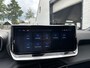 Peugeot 2008 1.2 Hybrid 145 PK Allure € 5500,- DEMO VOORDEEL| Automaat | 2025 Auto | Navigatie via Telefoon | Grip Control met All Season Banden | Adaptieve Cruise Control | 360 Graden Camera | Parkeersensoren V+A | Hoge Zitpositie | Hybride Elektrisch rijden met Automaat | Climate Control | Stoelverwarming | LED Verlichting | 17" Lichtmetalen Velgen |