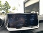 Peugeot 2008 1.2 Hybrid 145 PK Allure € 5500,- DEMO VOORDEEL| Automaat | 2025 Auto | Navigatie via Telefoon | Grip Control met All Season Banden | Adaptieve Cruise Control | 360 Graden Camera | Parkeersensoren V+A | Hoge Zitpositie | Hybride Elektrisch rijden met Automaat | Climate Control | Stoelverwarming | LED Verlichting | 17" Lichtmetalen Velgen |