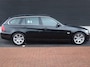 BMW 3-Serie Touring 325i High Executive | Clima | Cruise | Navi Full Map | Sport Stoelen/Onderstel | Xenon | PDC |