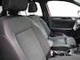 Volkswagen T-Roc 1.5 TSI R-Line Business | 19 inch velgen | Trekhaak | Keyless entry/start | Elektrisch bedienbare achterklep | Dode hoek detectie | Parkeersensoren | Achteruitrijcamera | Stoelverwarming |